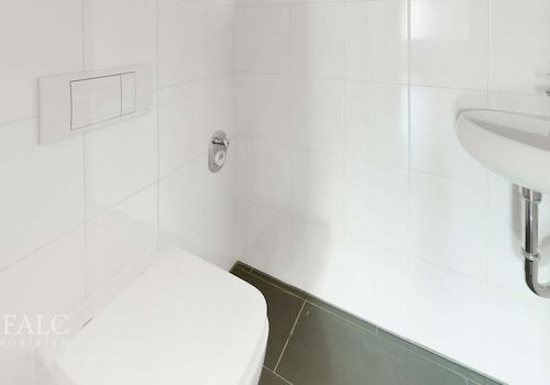 seperates WC