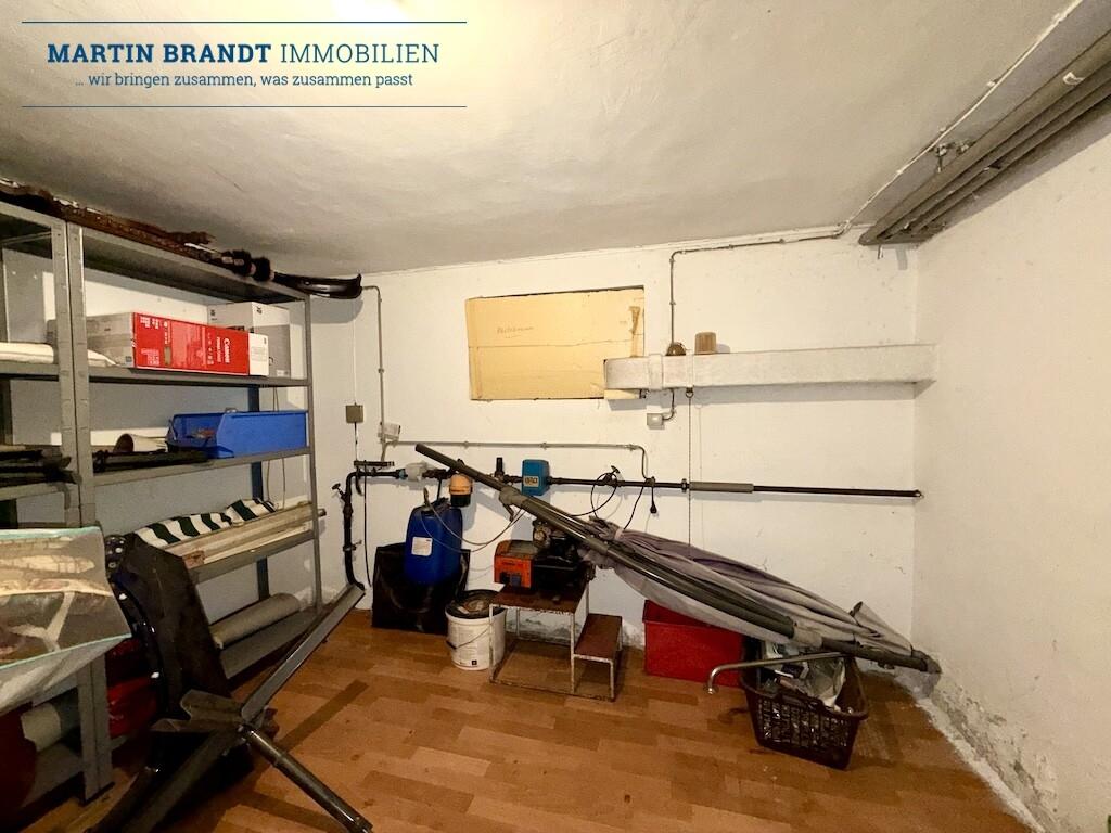 Keller