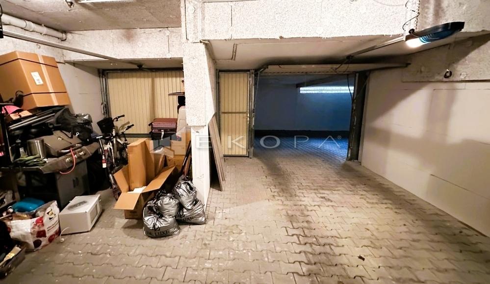 2 Tiefgaragenstellplätze mit direktem Hauszugang