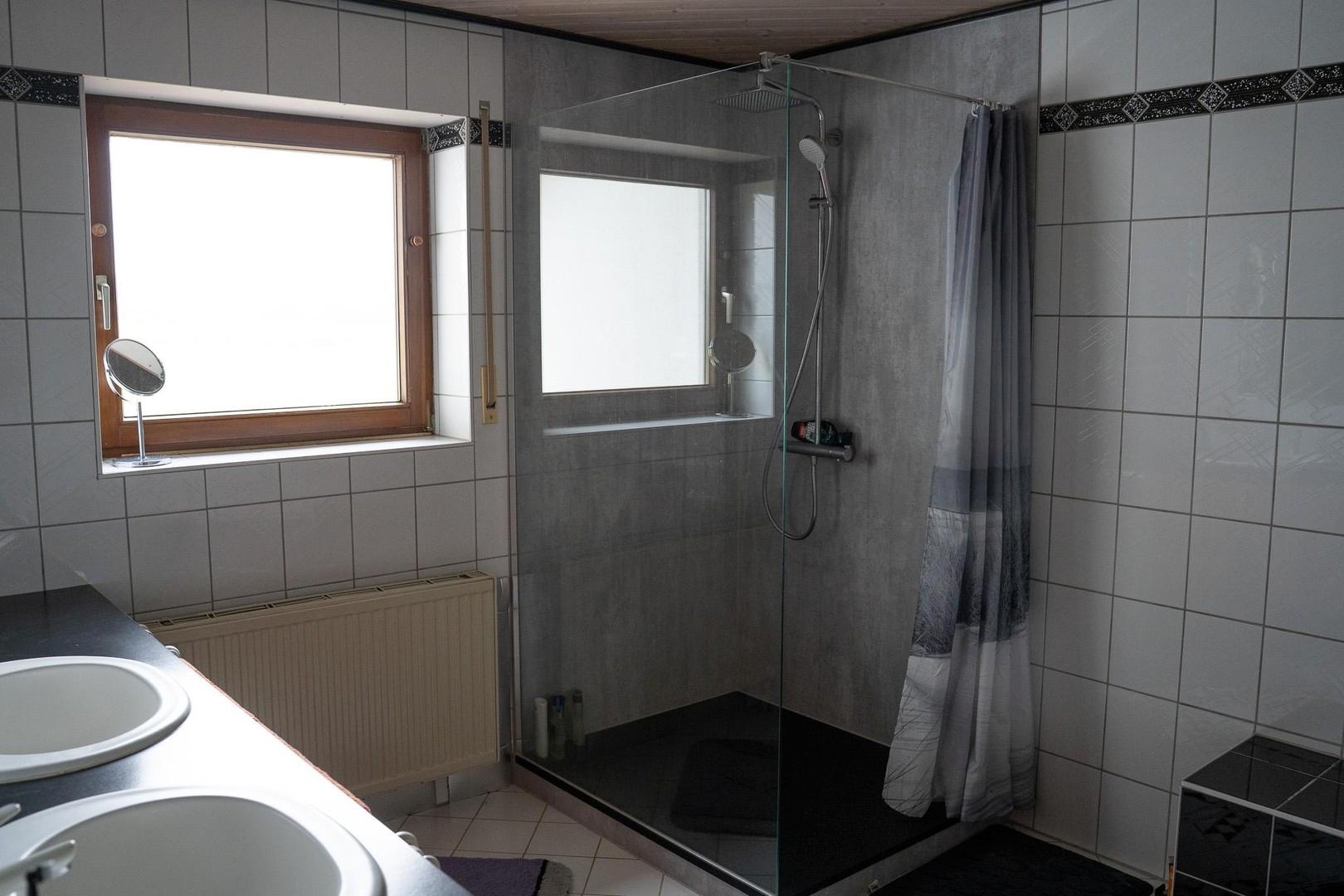 Dusche