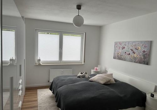 11 Schlafzimmer 1