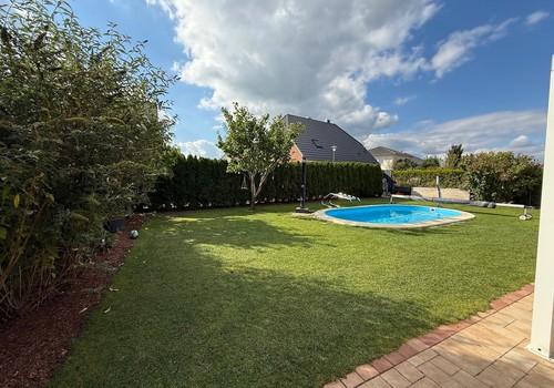Pool/ Garten