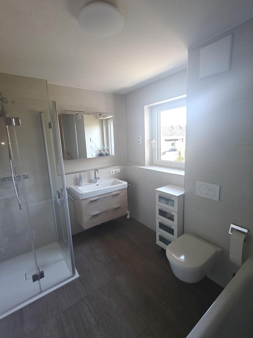Bad Dusche Badewanne OG