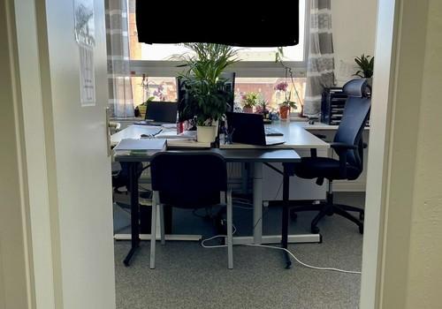 1. Raum / Büro 1 / Bild 1