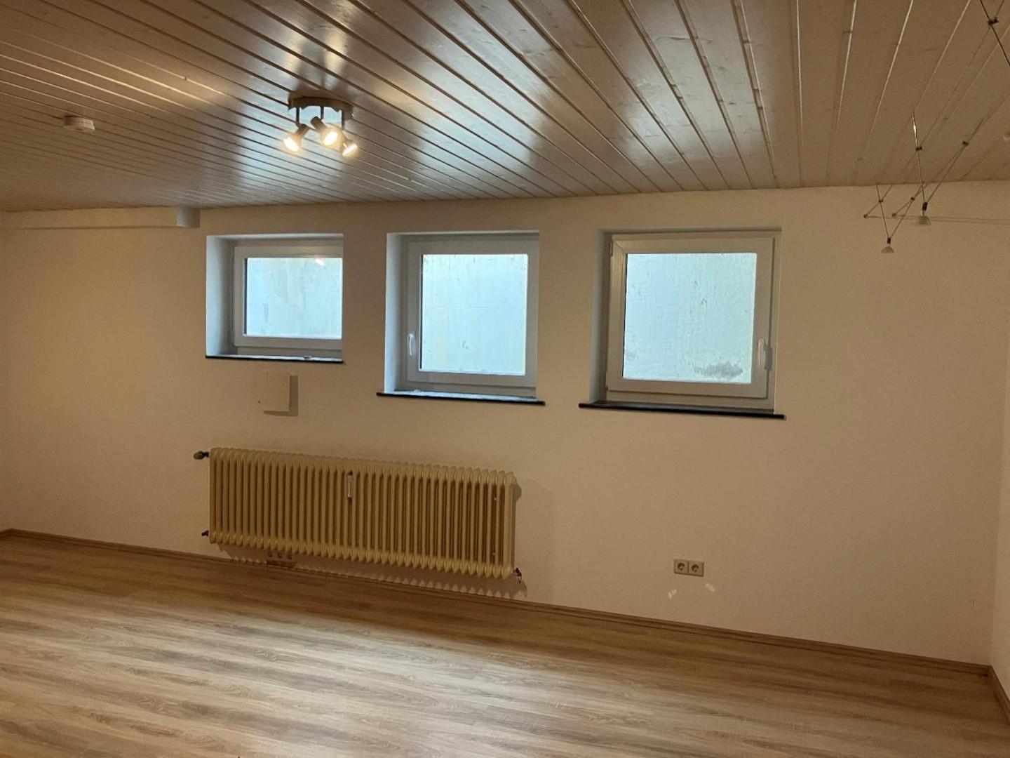 Wohn-/Schlafzimmer im UG
