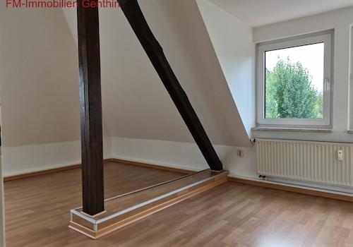 Alle Fußböden mit Laminat