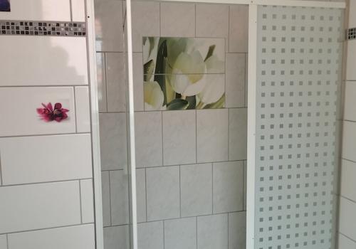 Bad mit Dusche