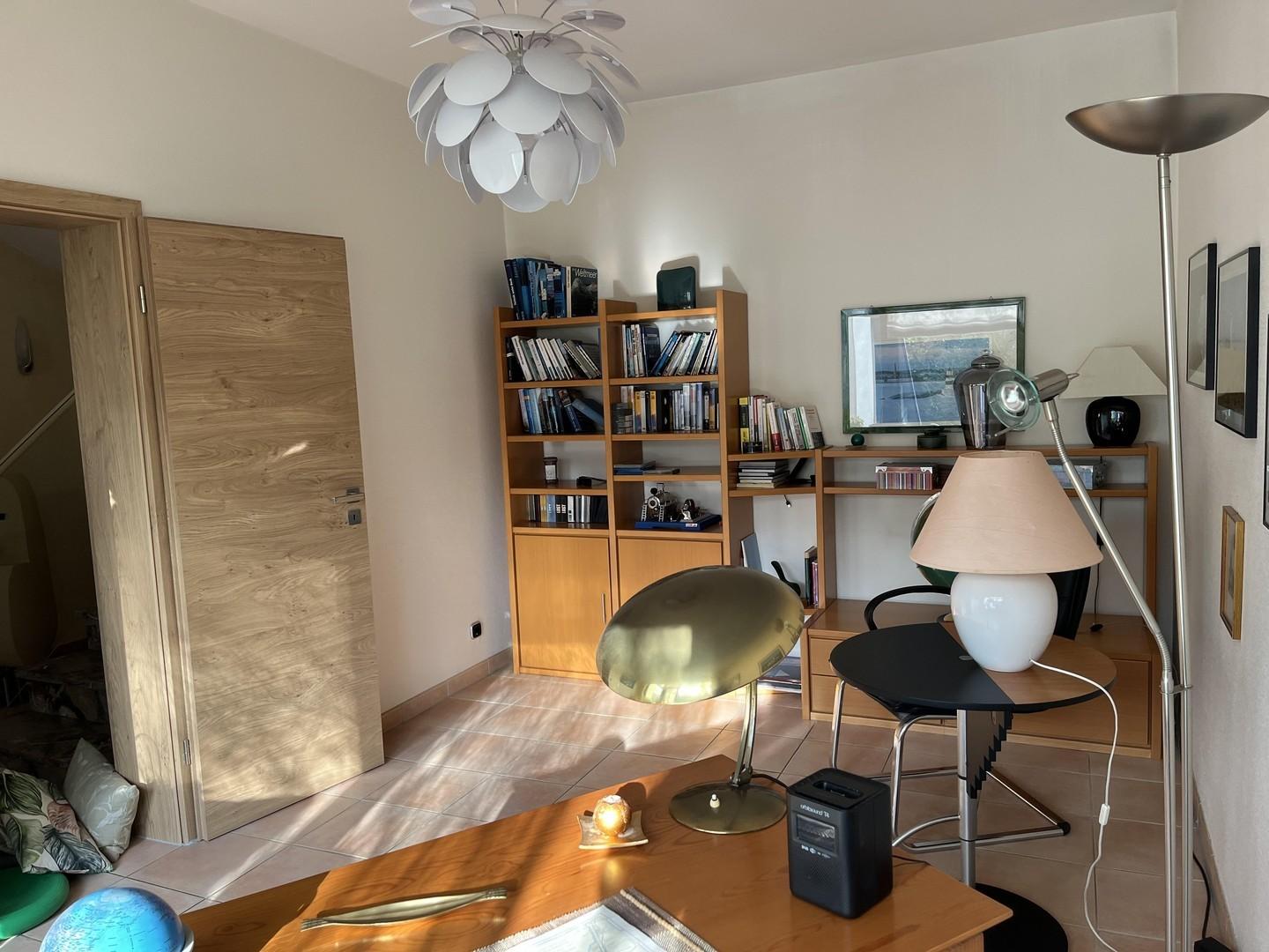 Arbeitszimmer