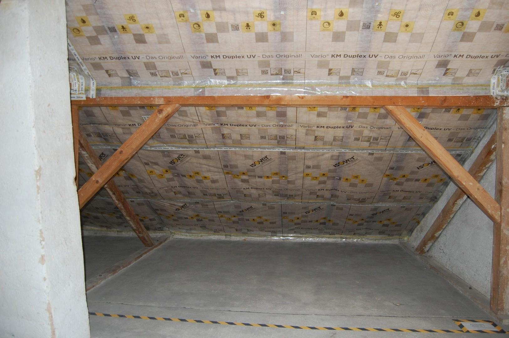 Stellfläche auf dem Dachboden