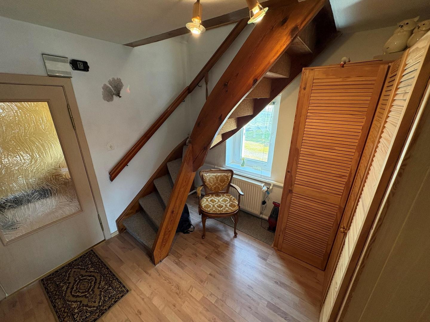 Flur mit Treppe