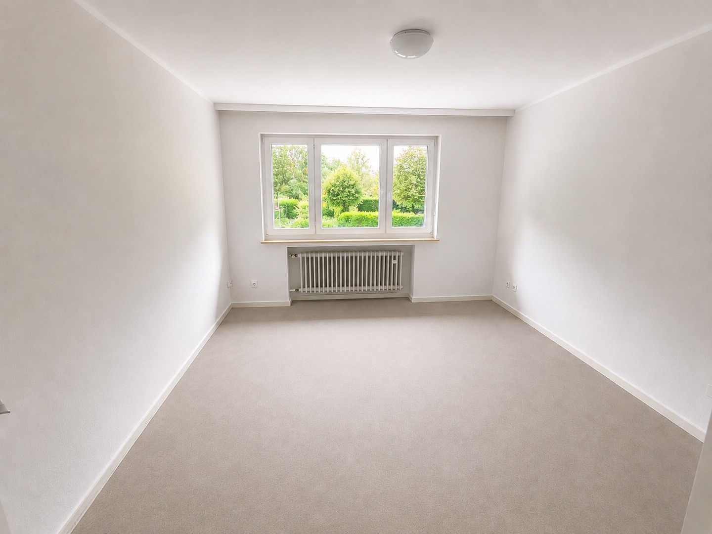 Schlafzimmer Eltern