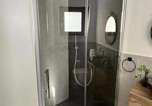 WC mit Dusche EG