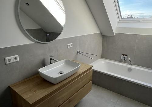 Badezimmer 2. OG