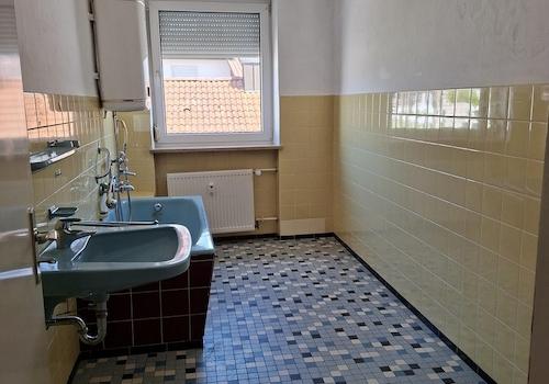Bad Wohnung 1