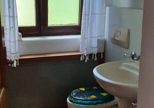 Toilette 1. OG