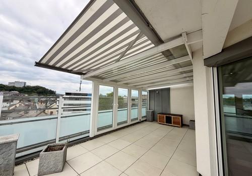 Terrasse mit Markise