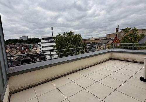 vordere Terrasse