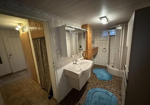 Badezimmer (UG)