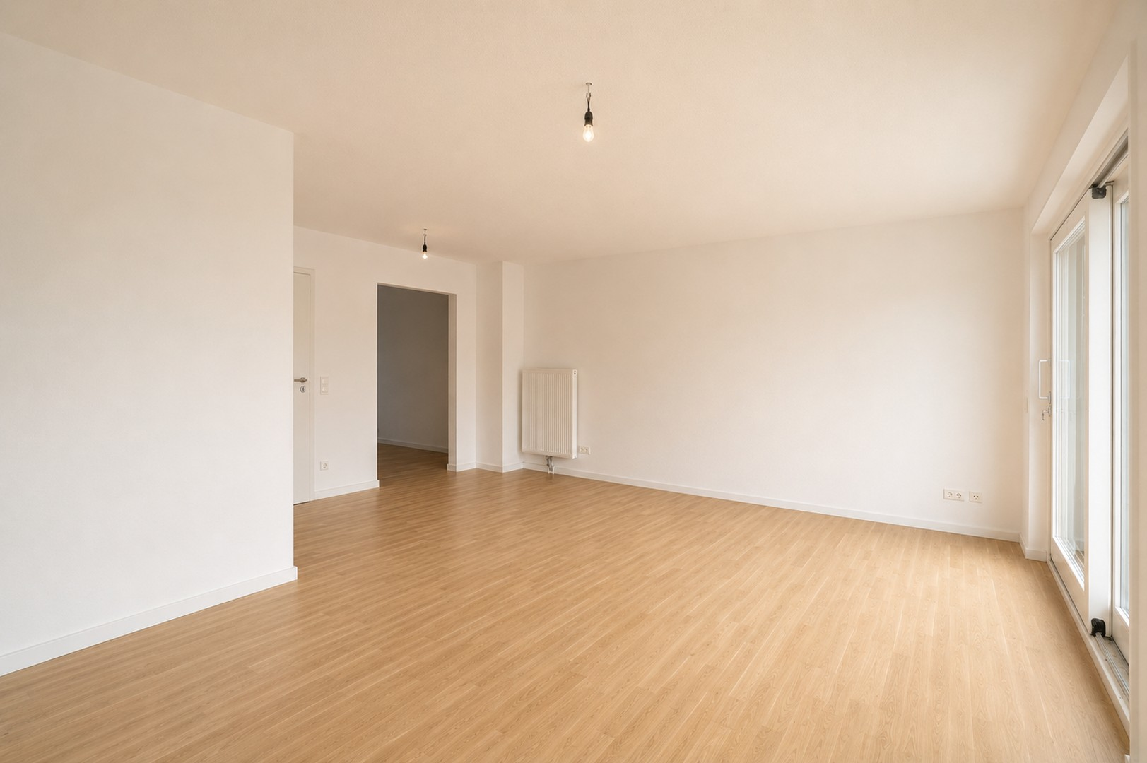 EG Wohnzimmer leer