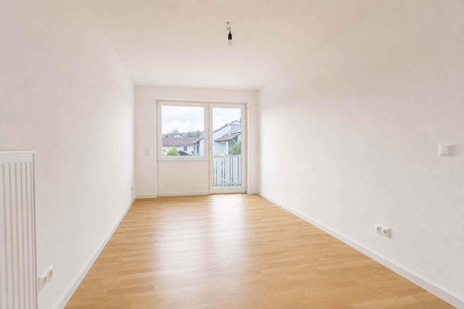 OG Kinderzimmer 1 leer