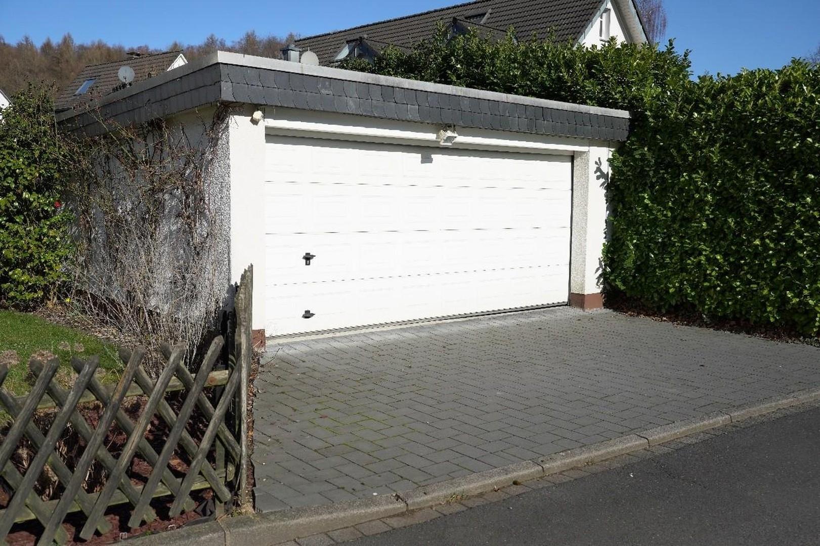 Doppelgarage