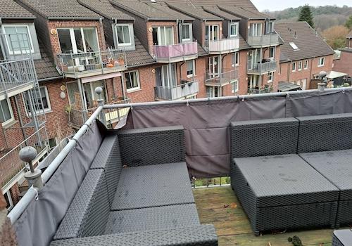 Balkon, z.B. Möblierung