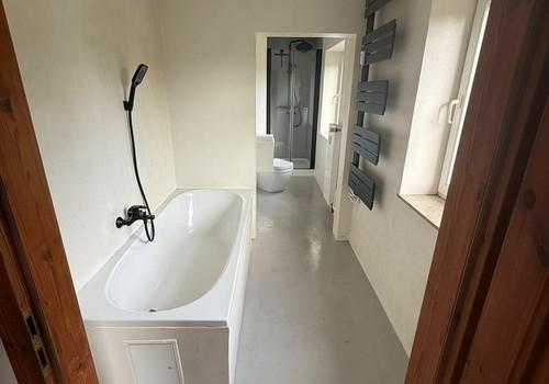 Badewanne, Handtuchheizkörper