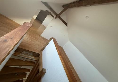 Blick im DG vom Treppenaufgang