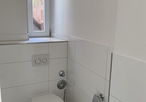 separates WC