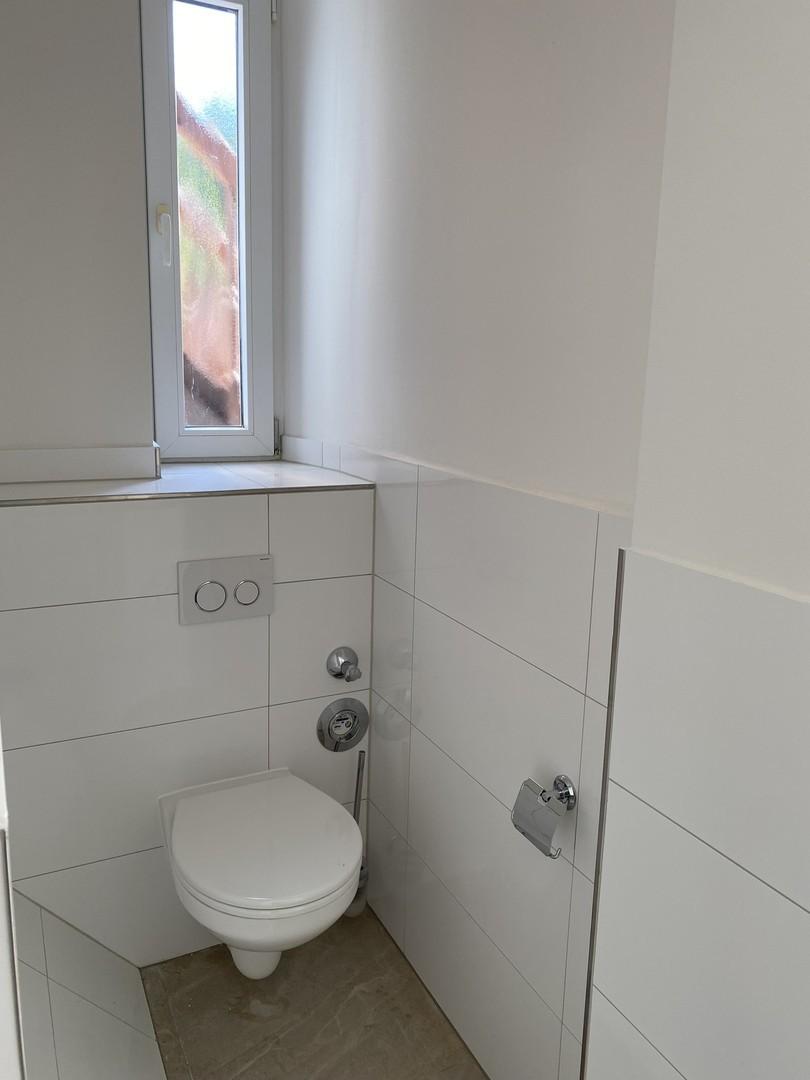 separates WC
