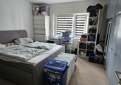 Schlafzimmer Bild 1