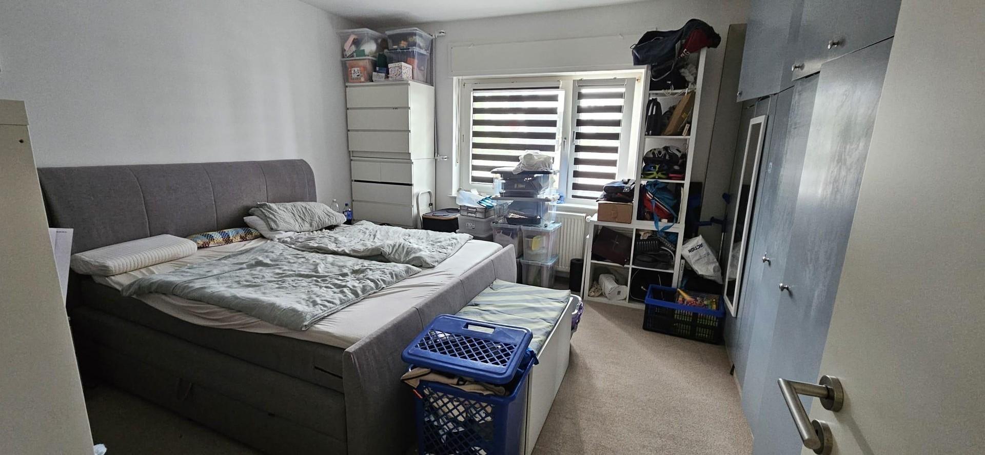 Schlafzimmer Bild 1