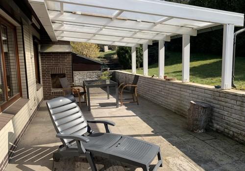 Südterrasse mit Außenkamin