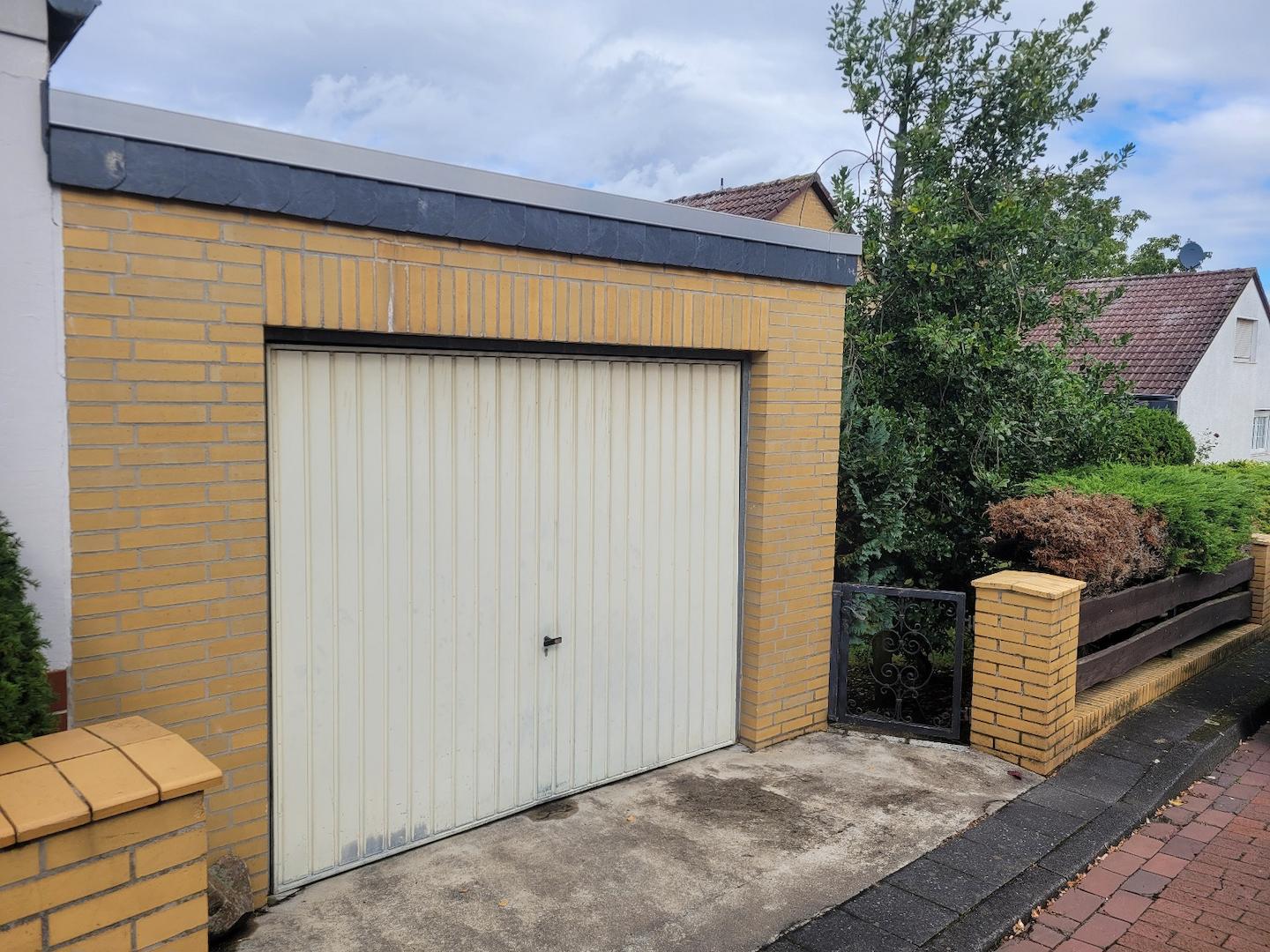 Garage Straße