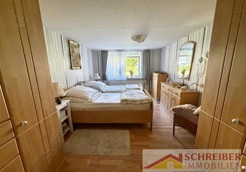 Schlafzimmer EG