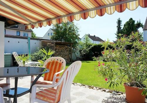 Terasse mit Garten