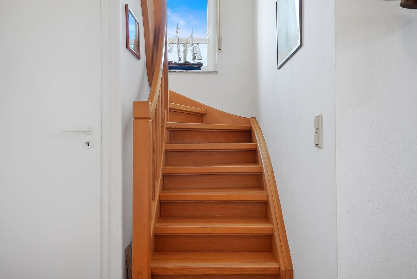 Treppe EG zu OG