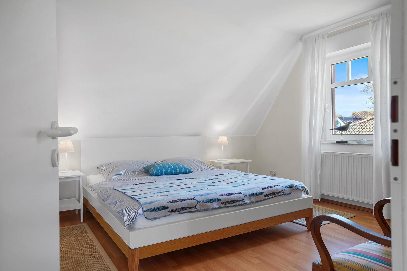 Schlafzimmer 1 (OG)