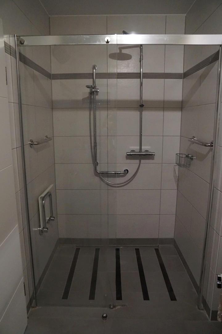 Dusche