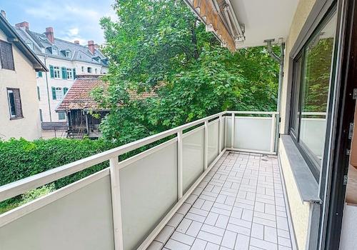 Ruhiger Balkon