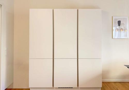Versteckter Kühlschrank