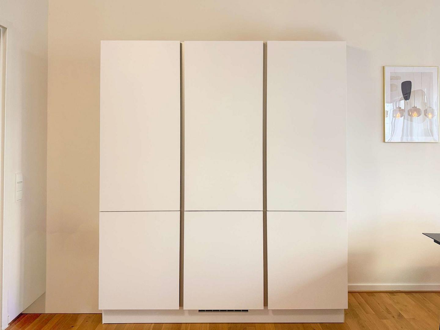 Versteckter Kühlschrank