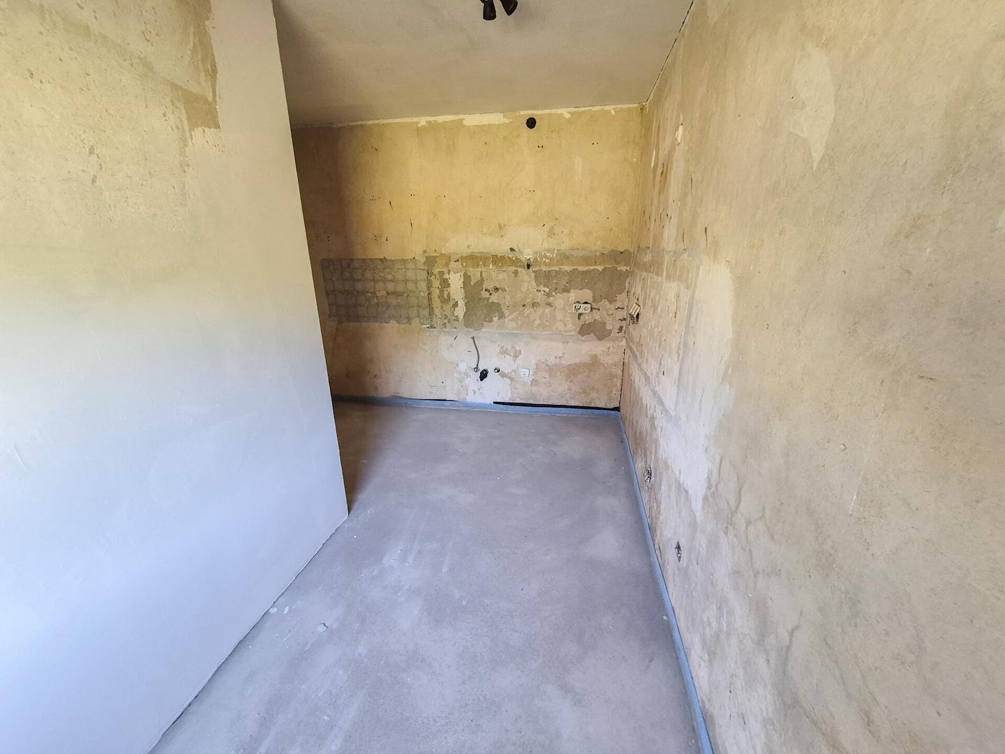 Küche - Wohnung links