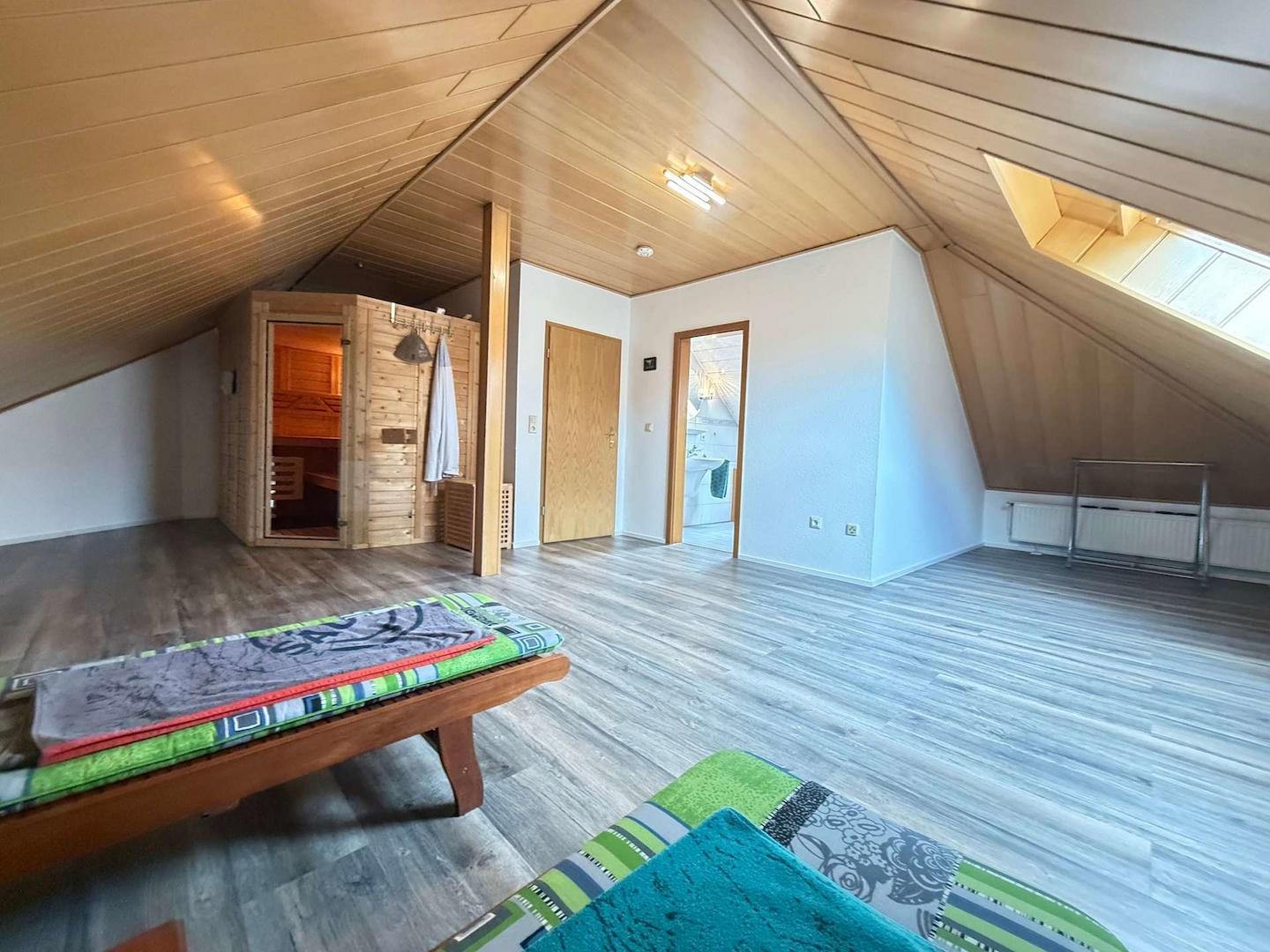 Schlafen u. Sauna