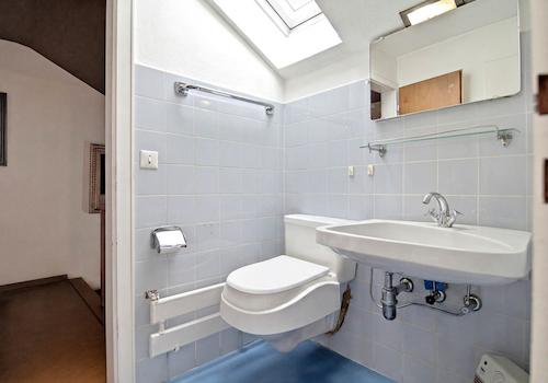 OG - Separates Gäste-WC