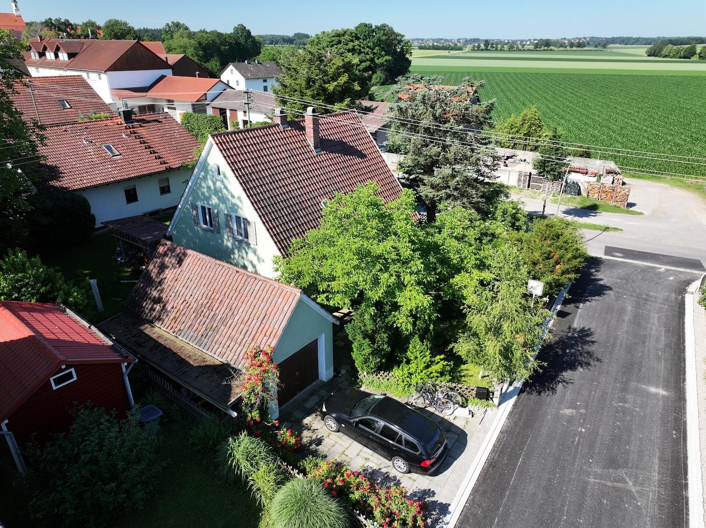 Top Gelegenheit für Bauherren: Grundstück mit Entwicklungspotenzial