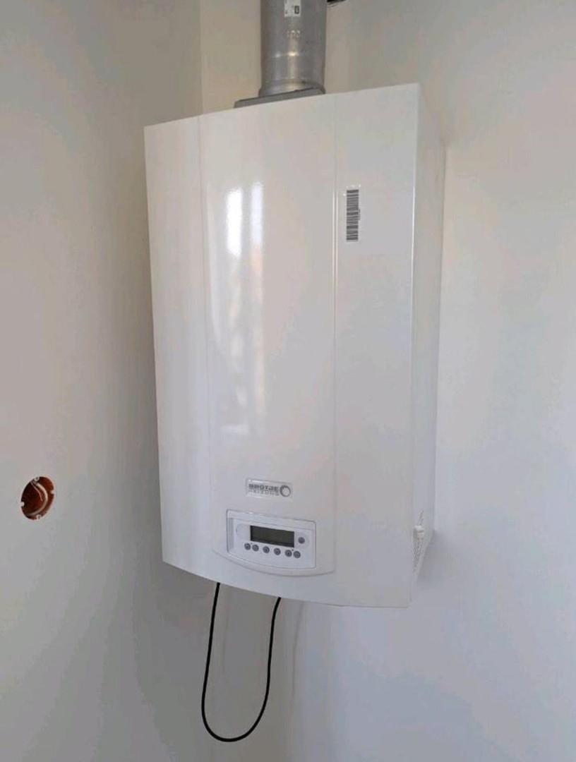 Neue Gastherme (Küche)