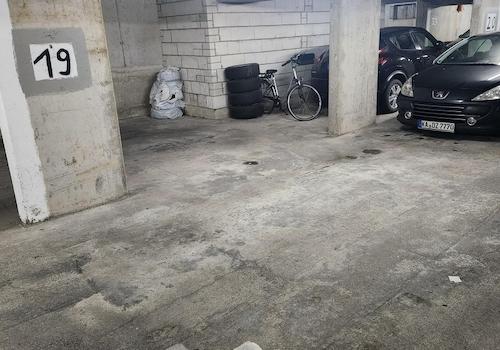 Garagenstellplatz
