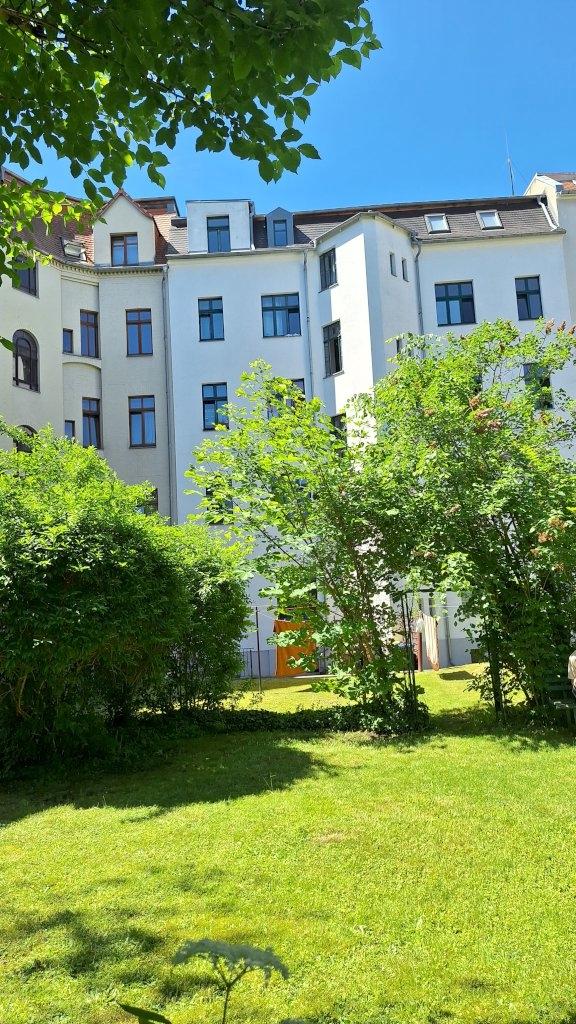 grüner Innenhof