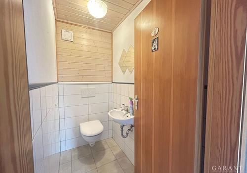 OG WC